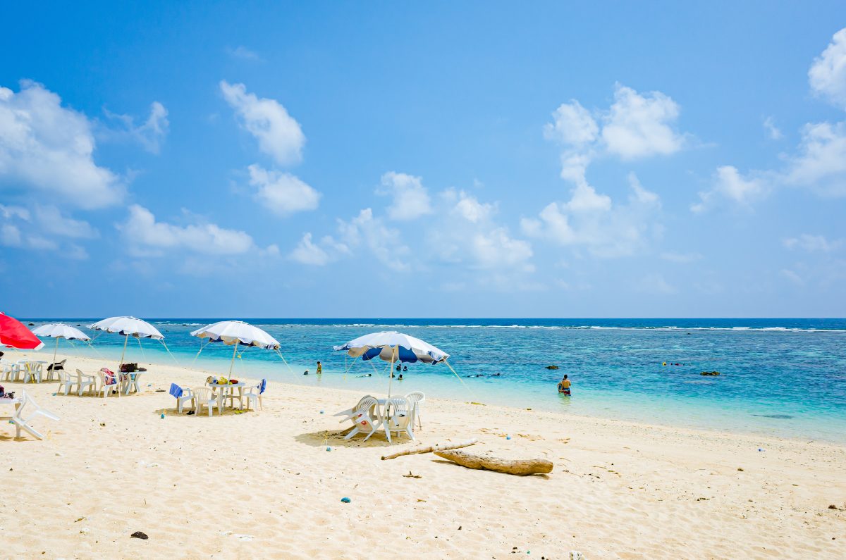 7月夏の日差し、夏休み